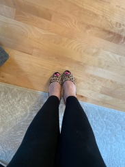 My leopardy shoes..